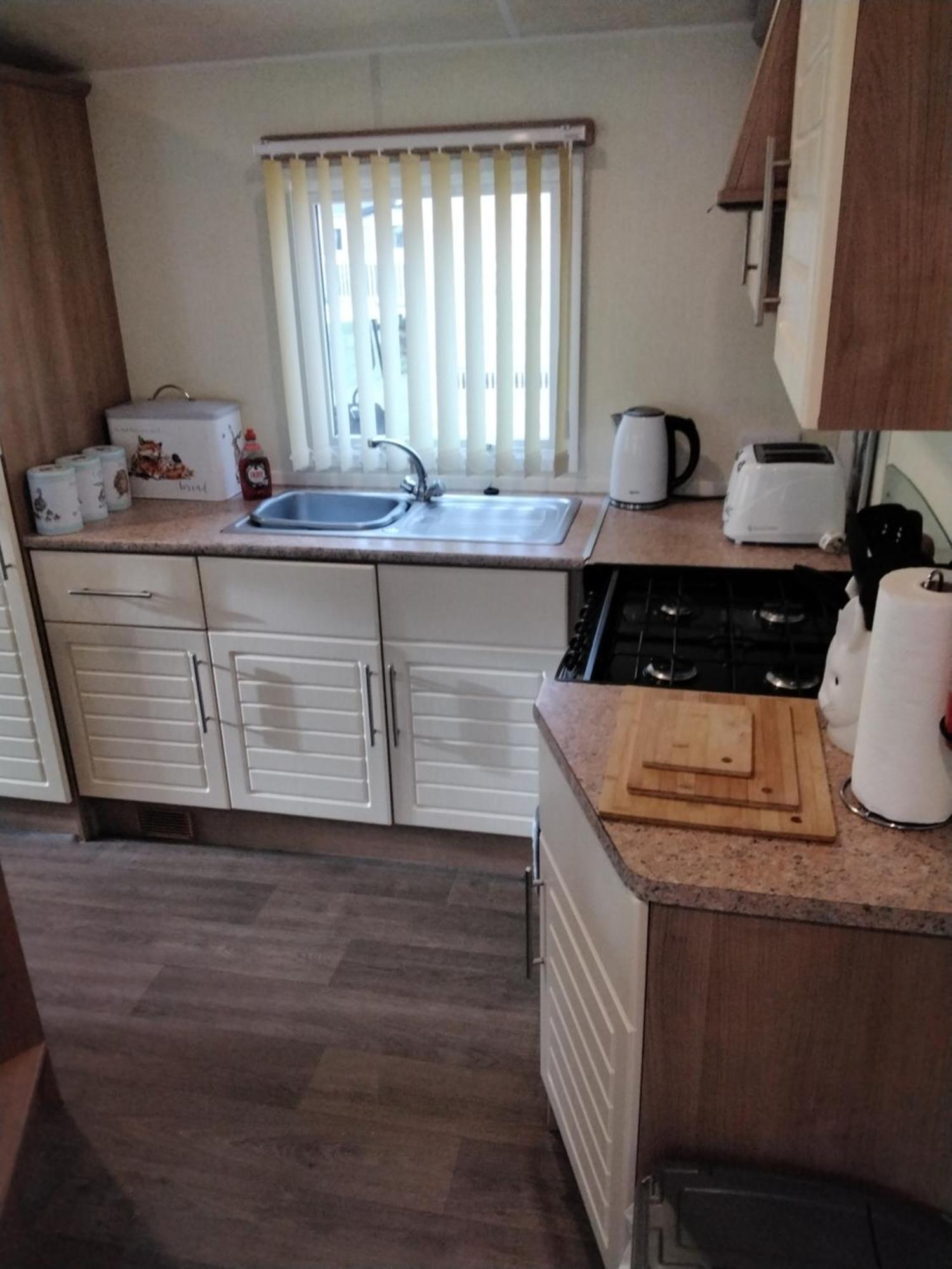 19 Laurel Close Highly Recommended 6 Berth Holiday Home With Hot Tub In Prime Location Tattershall Exteriér fotografie